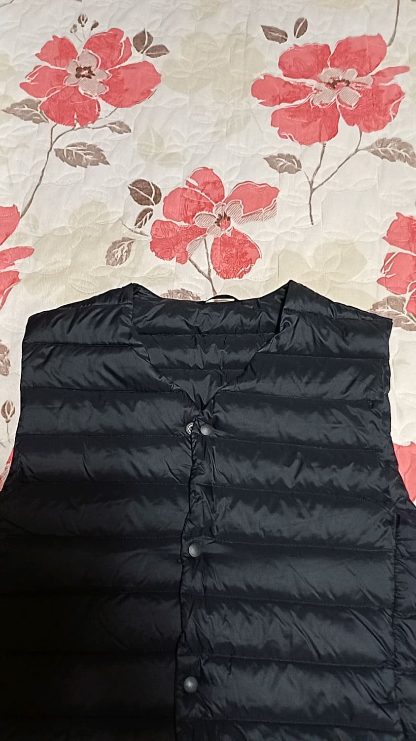 지오다노 오리털경량조끼 95 가슴50 기장67 상품이미지2