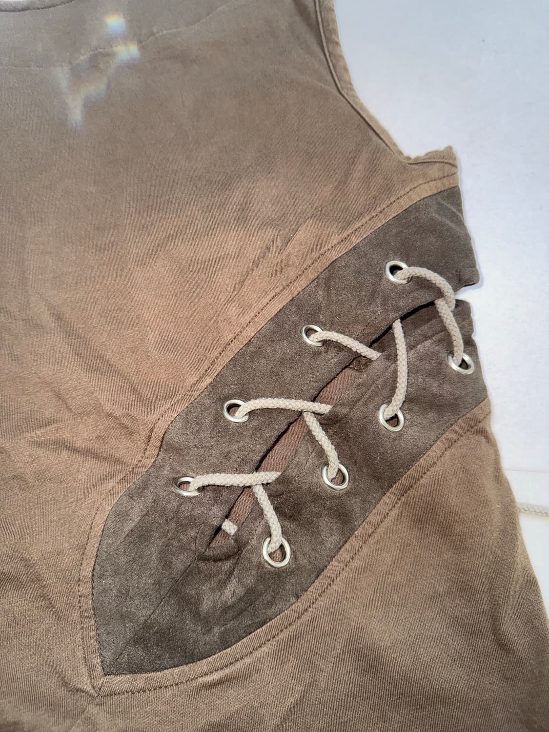 아일렛 디테일 슬리브리스 상품이미지3