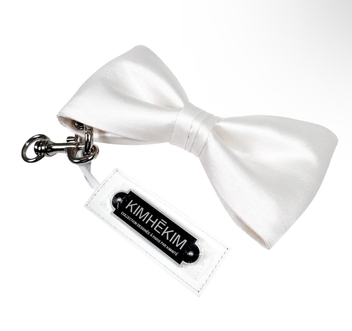 [OS] 김해김 시그니처 먼로 로고 울 실크 리본 키홀더 키링 화이트 상품이미지3