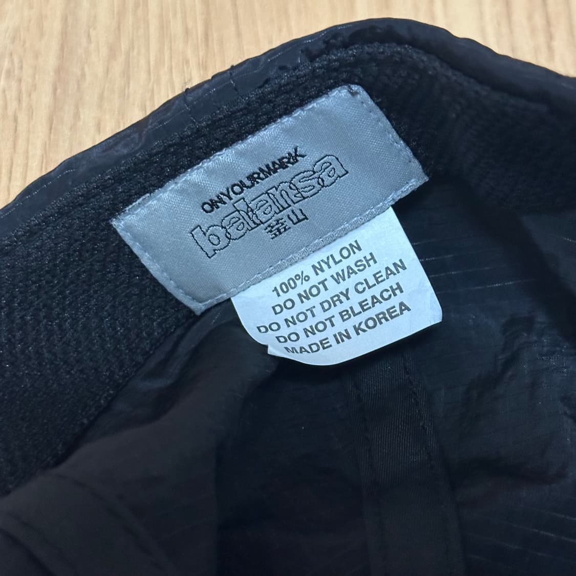 온유어마크 X 발란사 콜라보 나일론 캡 판매합니다 상품이미지5