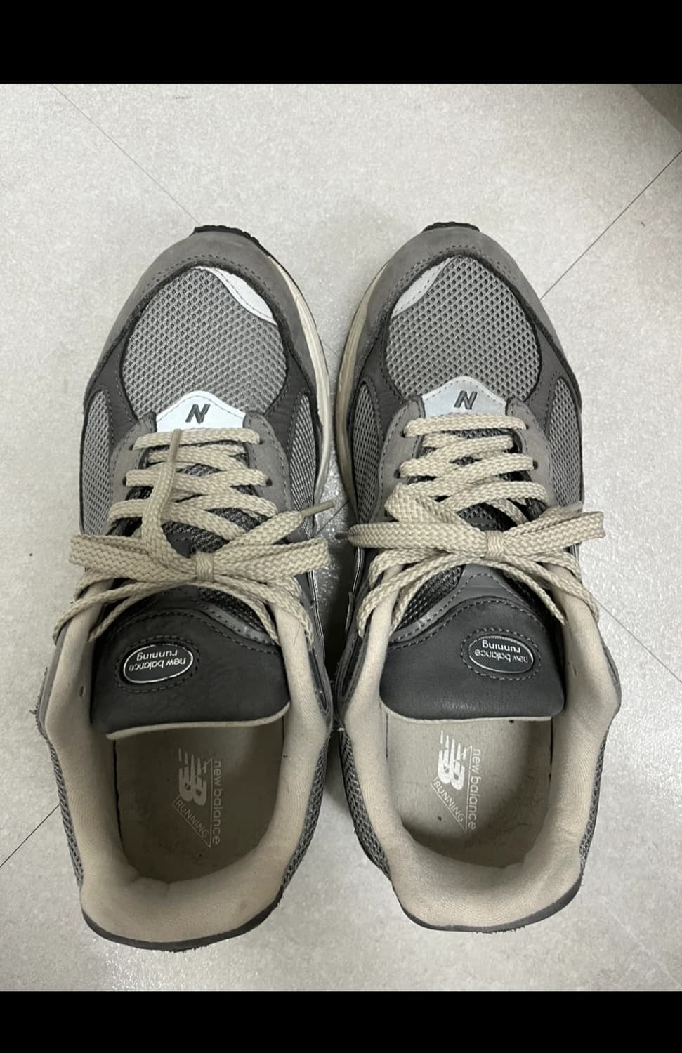 뉴발란스 2002R 프리미엄 빈티지 그레이 (270) 상품이미지1