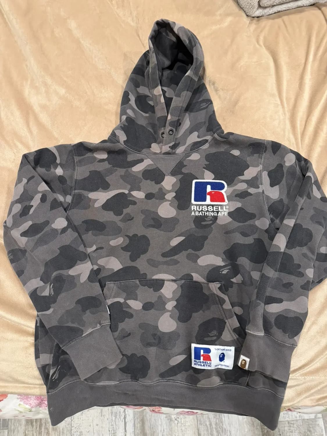 베이프 x 러셀 애슬레틱 컬러 카모 칼리지 풀오버 후드 블랙 상품이미지2