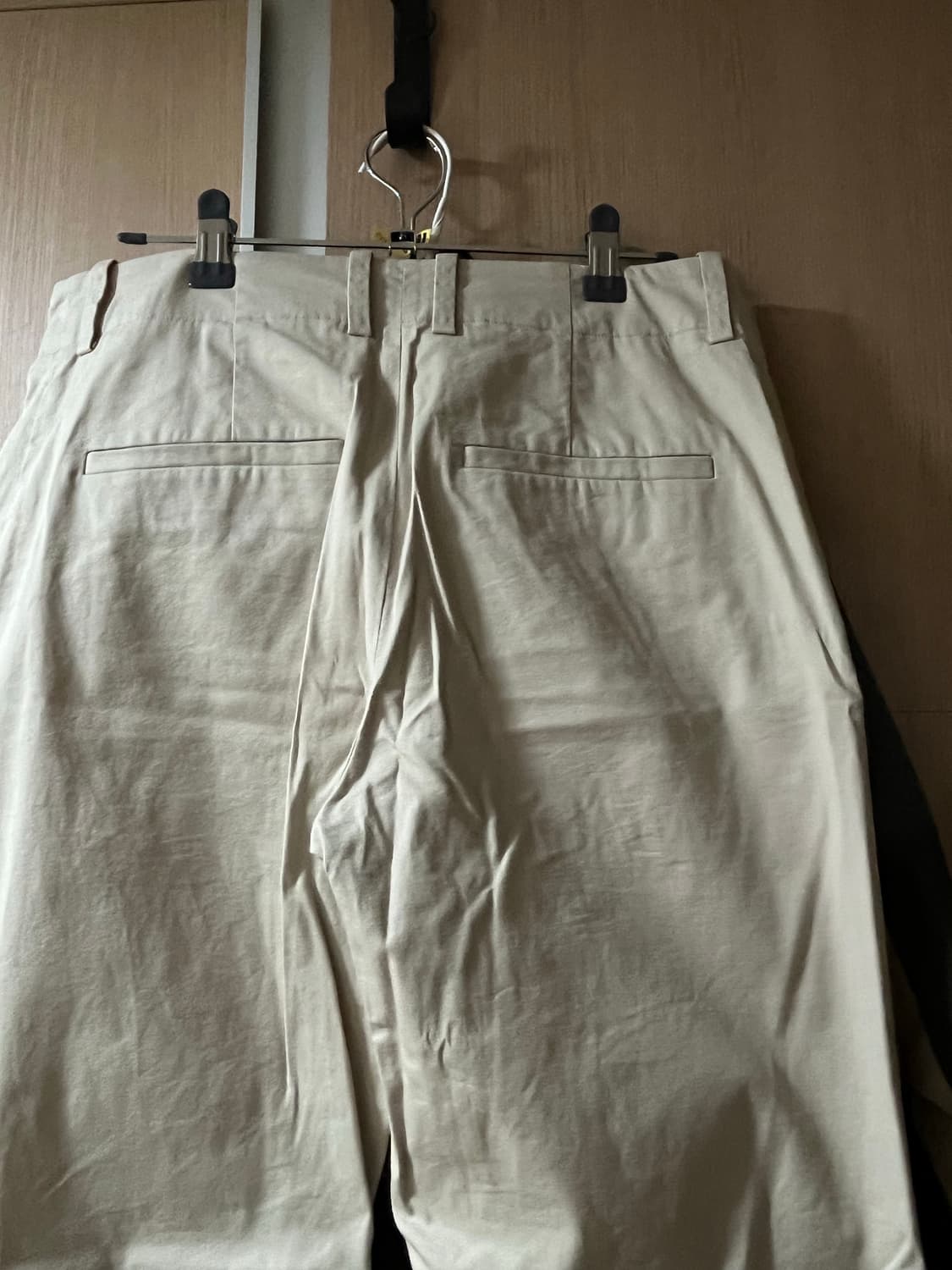 코스 cos 크롭 턴 트라우저 로에베맛 36사이즈 팝니다 상품이미지3