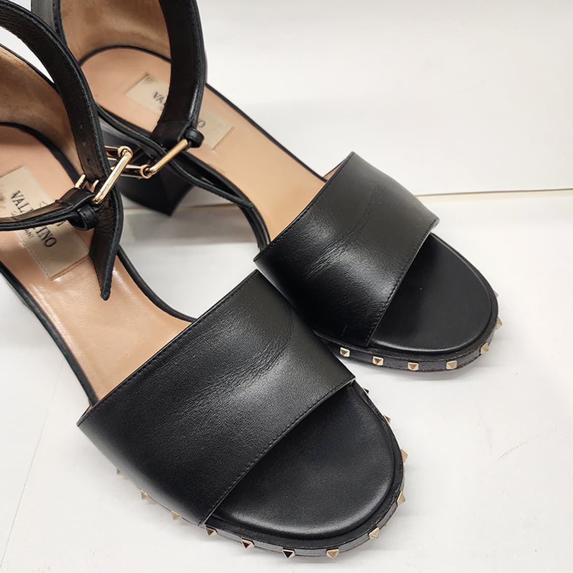 발렌티노 스터드 스트랩 샌들 힐 36 상품이미지10