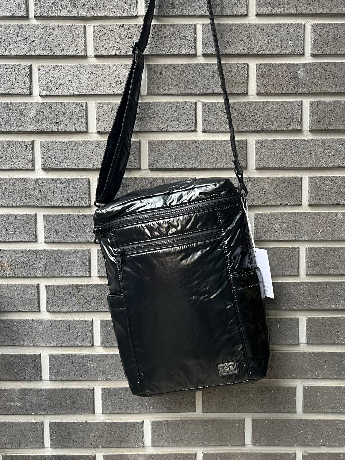 PORTER 포터 글로시 크로스백 블랙 상품이미지4