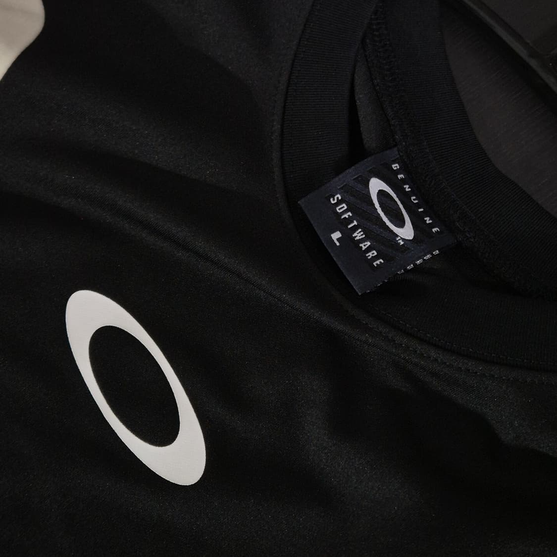 오클리 소프트웨어 패널 반팔 티셔츠 L사이즈 상품이미지4