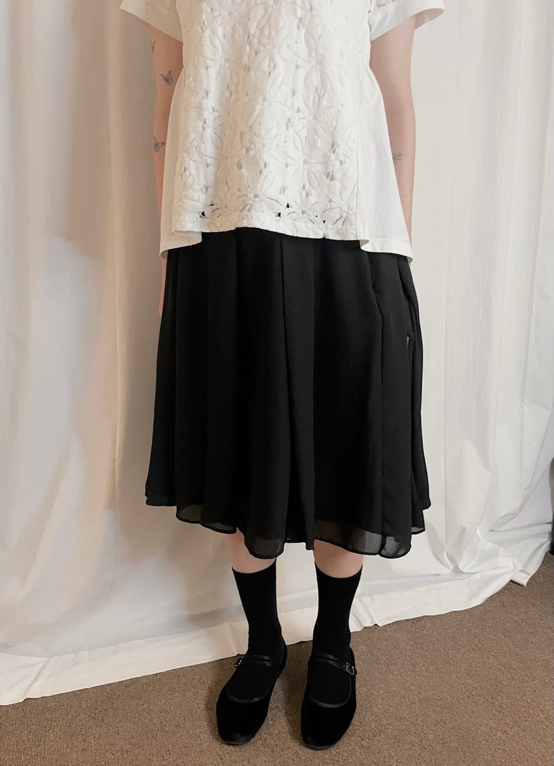 Layered Chiffon Midi Skirt - Black 상품이미지1
