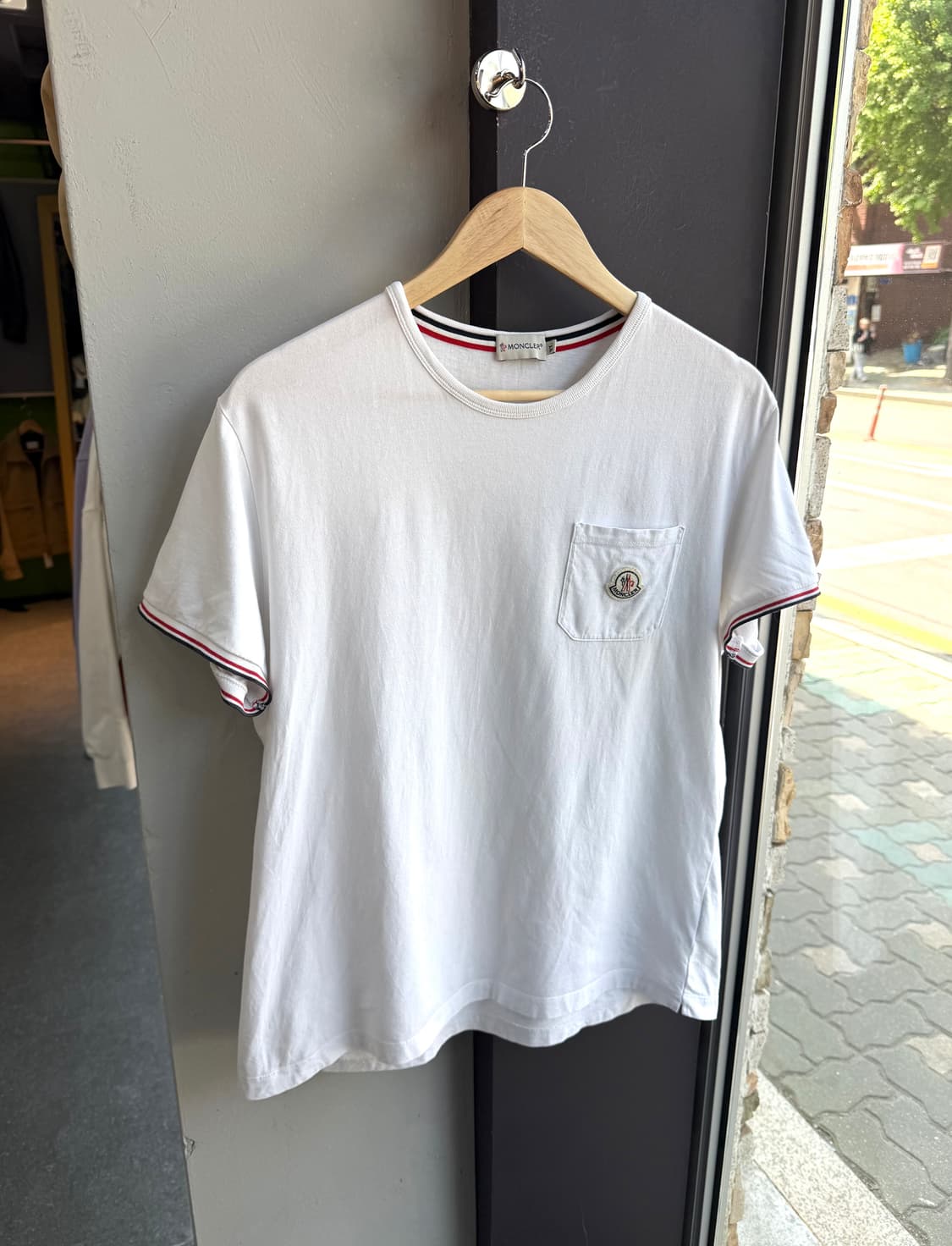 .XL/ 몽클레어 포켓 와펜 반팔 티셔츠 상품이미지3