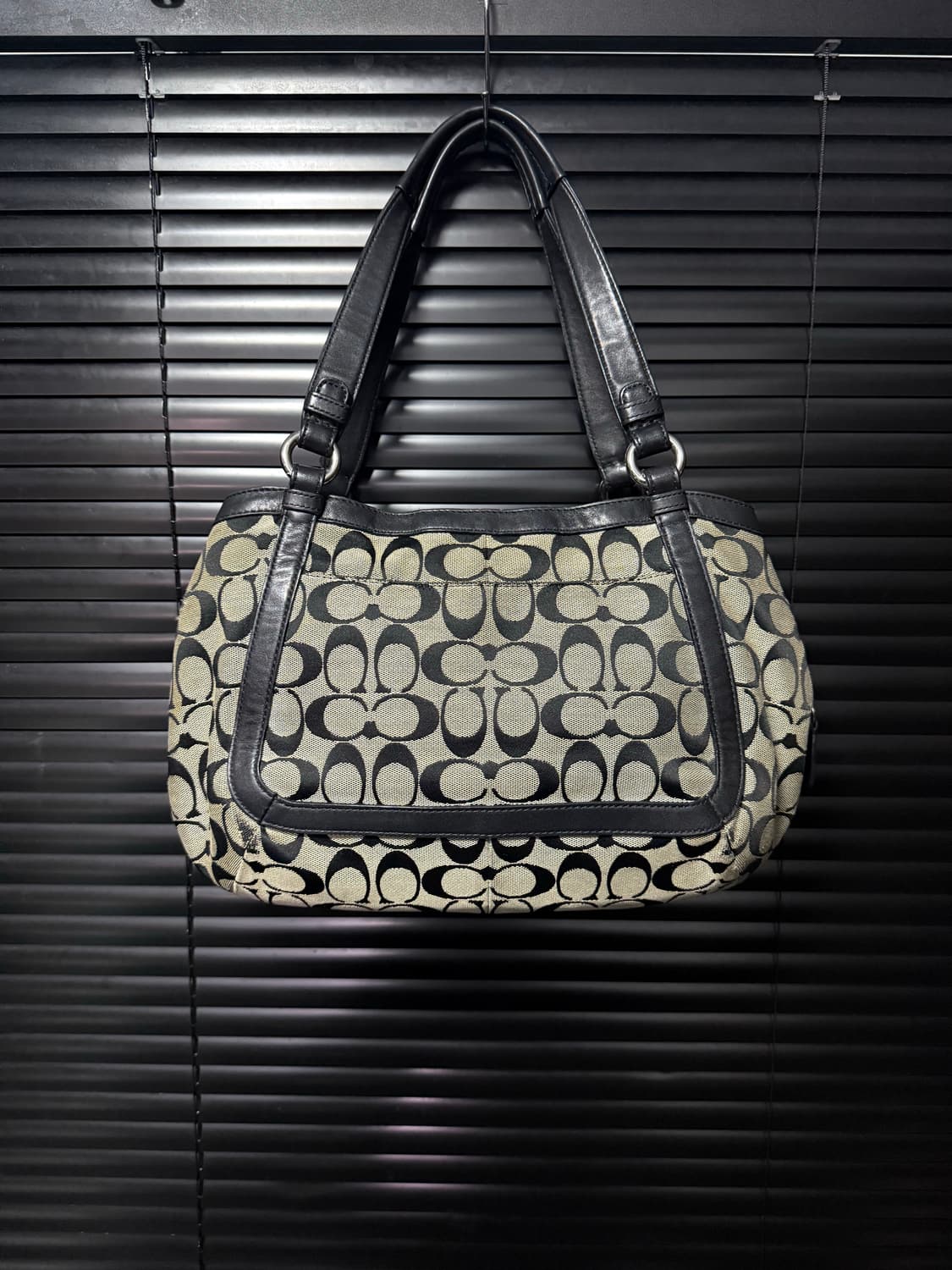 코치 로고 컨버스 가죽 소재 시그니처 블랙 버클 링 고스 펑크 락시크 상품이미지7