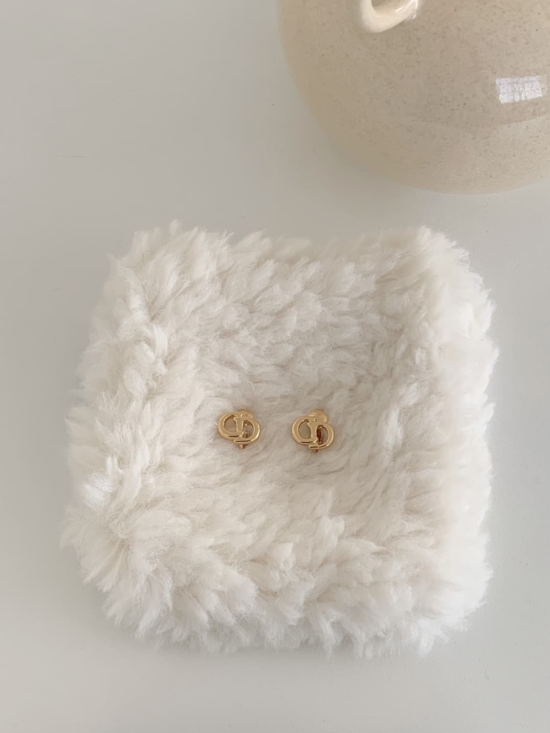 [ 디올 ] 빈티지 디올 골드 로고 클립 귀걸이 상품이미지2