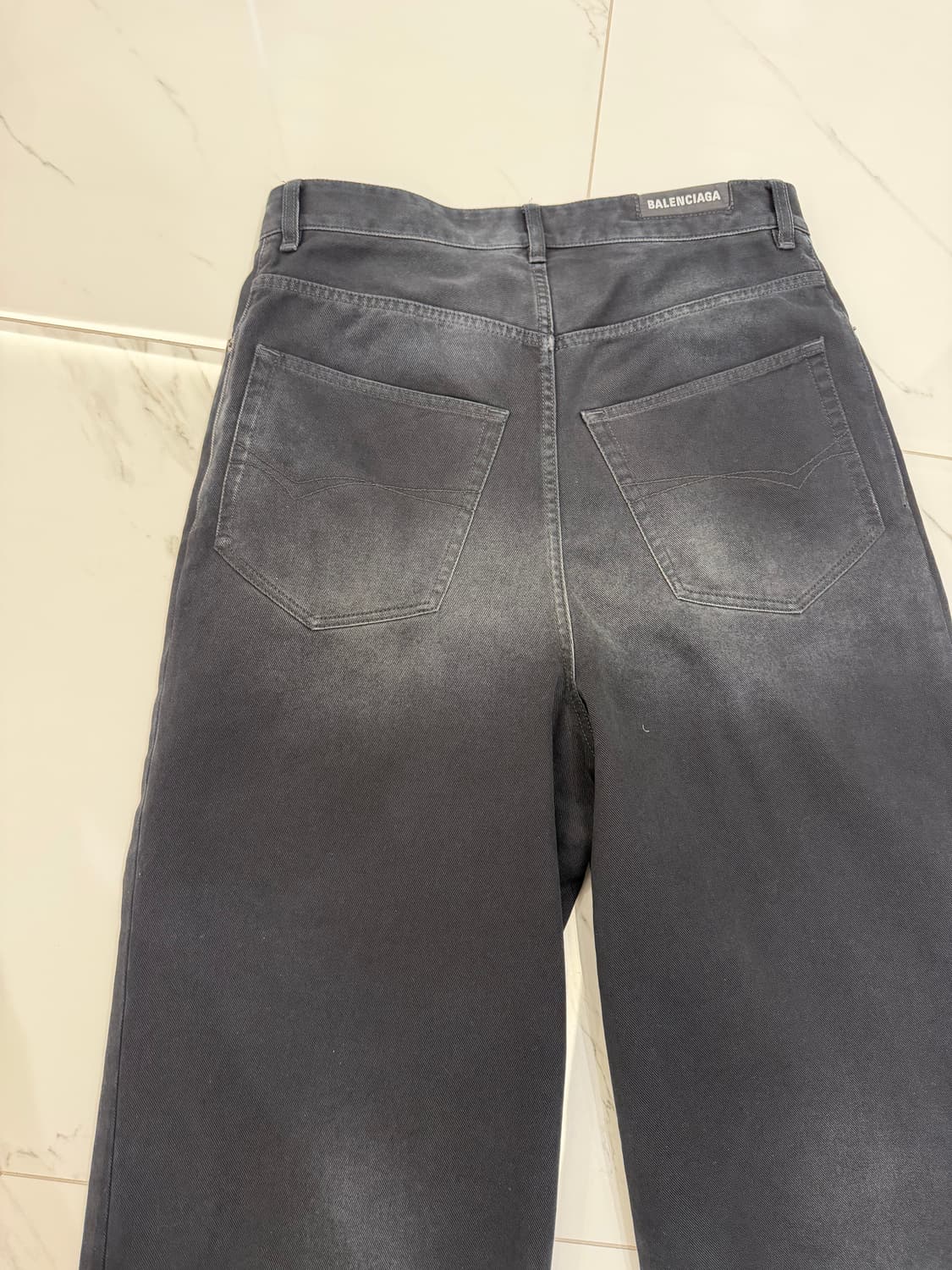 [S]발렌시아가 라지배기 데님팬츠 블랙 상품이미지4