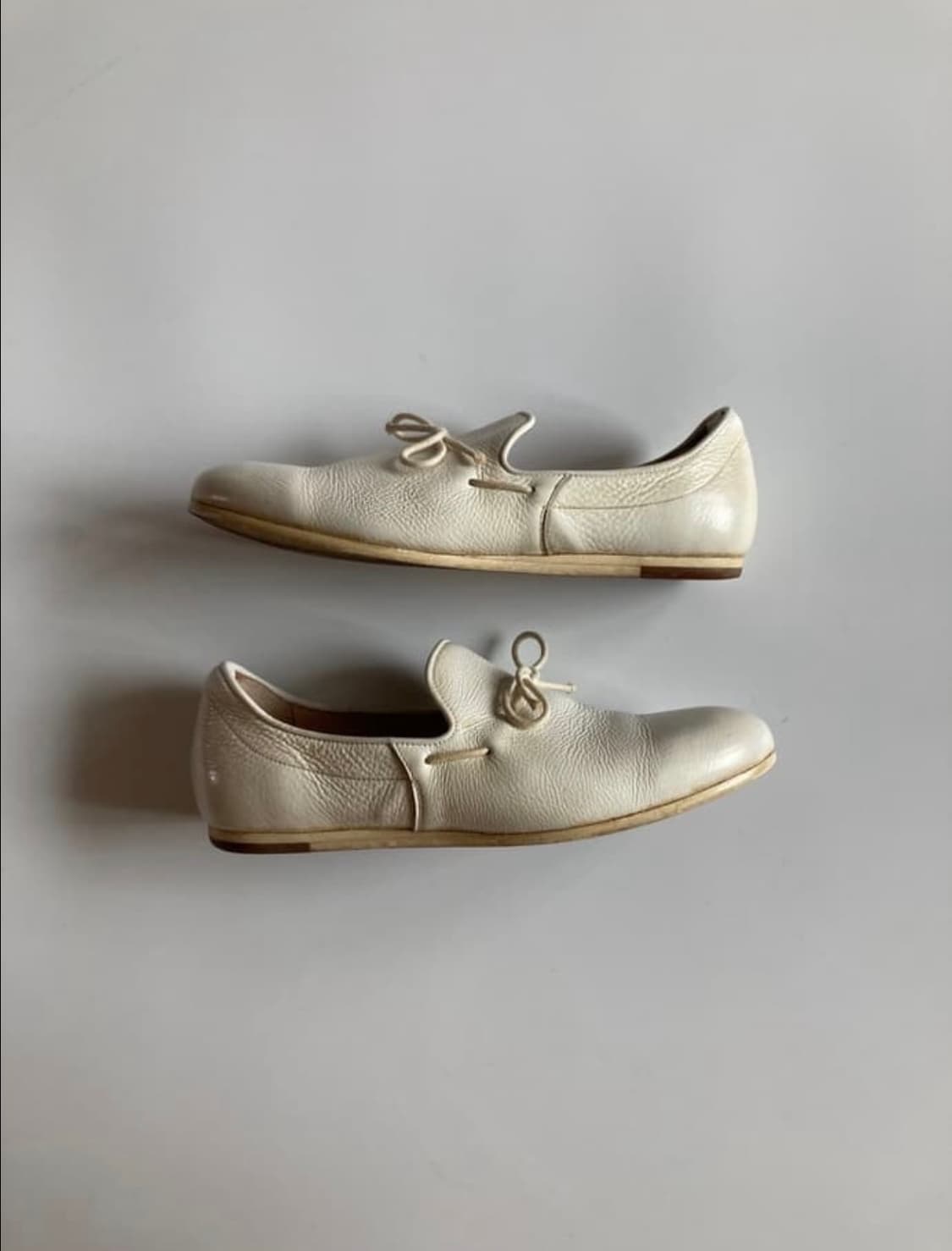 오늘만 할인)알프레도 베니스터 화이트 로퍼 270 사이즈 상품이미지2