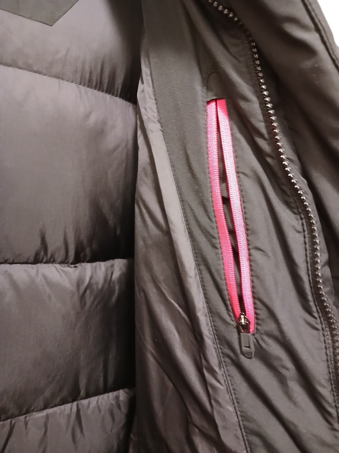 디스커버리 정품 남성 롱패딩 100 사이즈 (여성 입으셔도됨) 상품이미지5