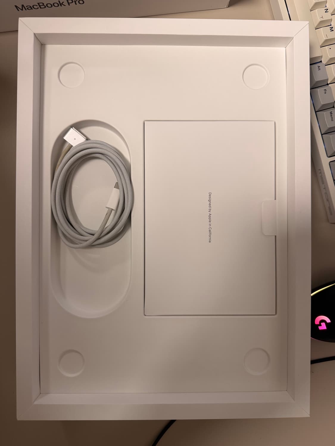 M1 Pro 맥북 프로 스페이스 그래이 /14인치/512GB/16GB 상품이미지5