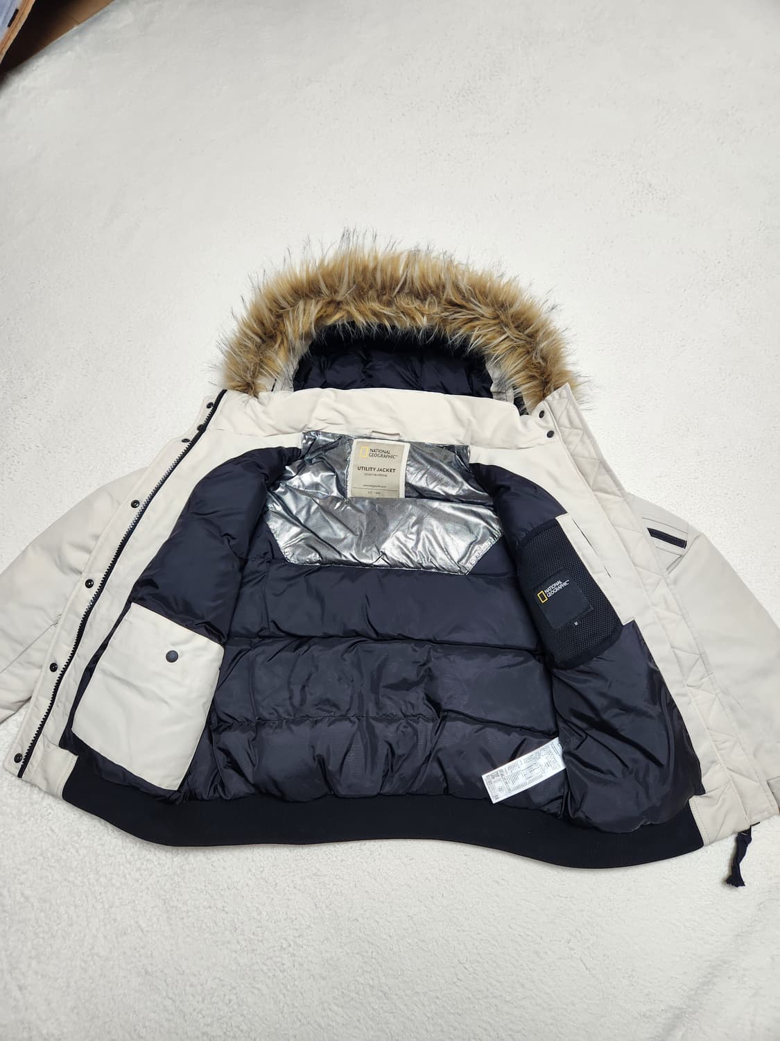 내셔널지오그래픽 아이보리 패딩 M 상품이미지3