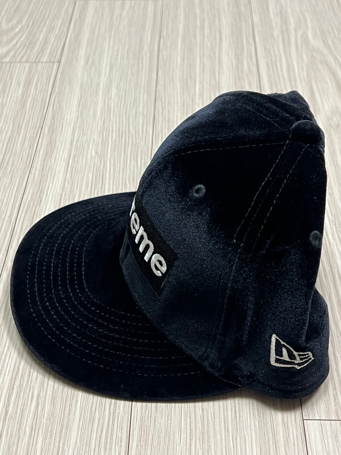 슈프림x뉴에라 스냅백 상품이미지2