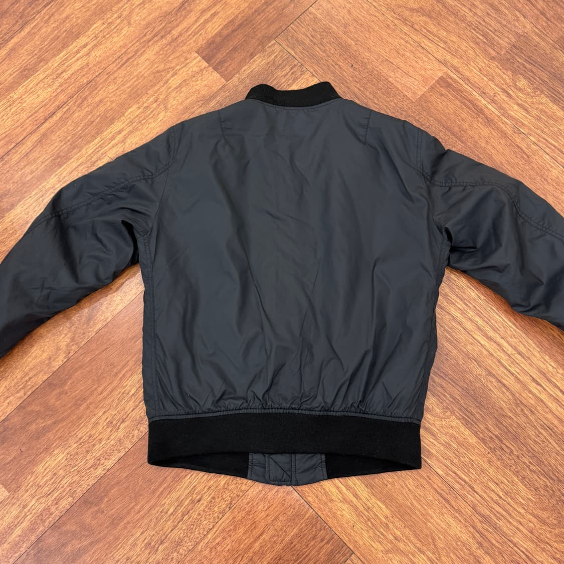 M 유니클로 블랙 MA-1 항공점퍼 자켓  상품이미지2