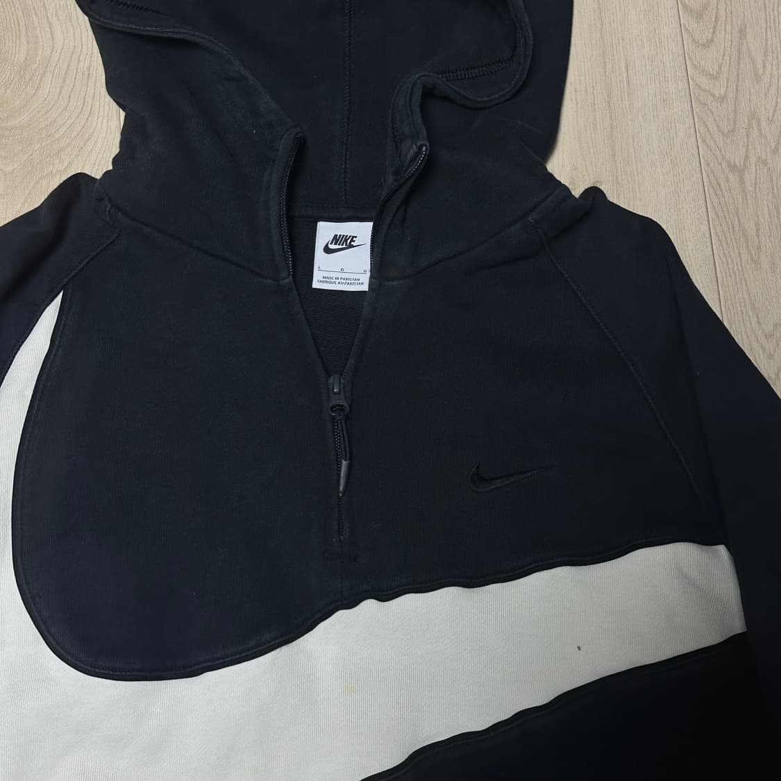 나이키 빅로고 블랙 후드 반집업 상품이미지2