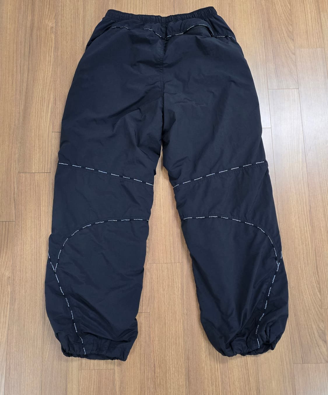 (M) 슈프림 23fw 파이핑 트랙 팬츠 블랙 상품이미지2