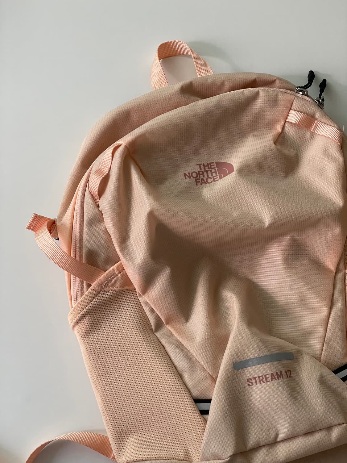 The North Face Stream 12L backpack 상품이미지5