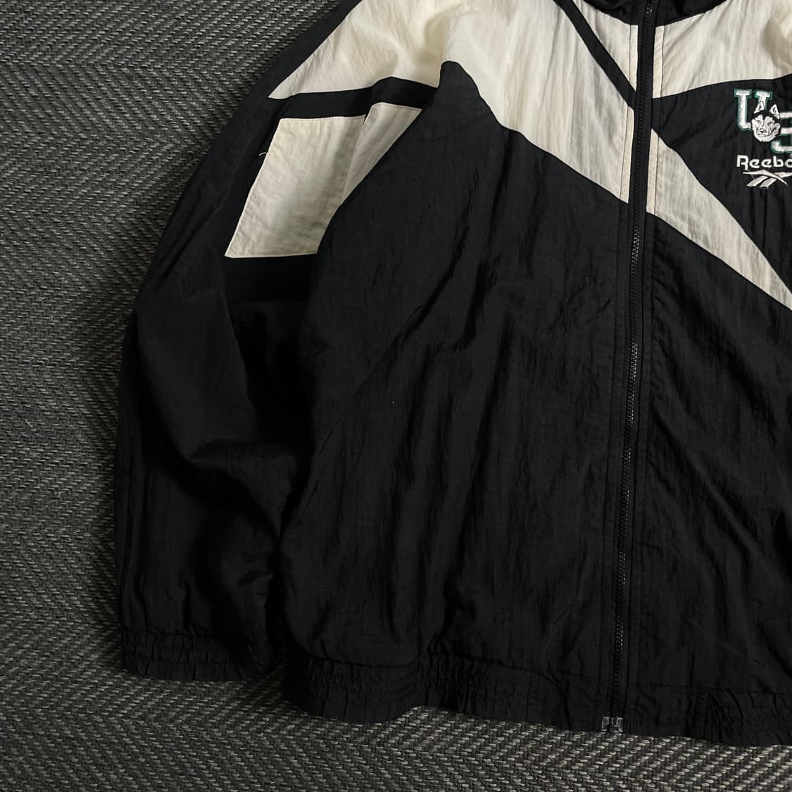 00s 리복 올드스쿨 박시핏 나일론 트랙자켓o 3755 상품이미지3
