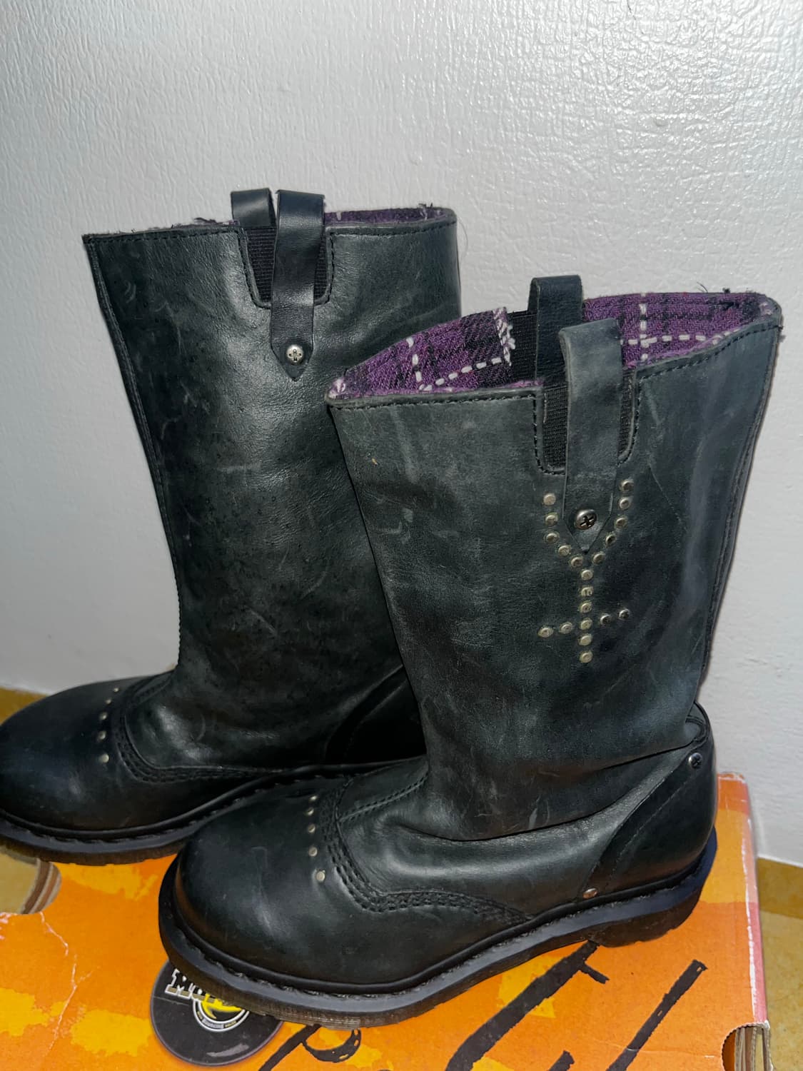 새상품 닥터마틴 디자인 부츠 상품이미지1