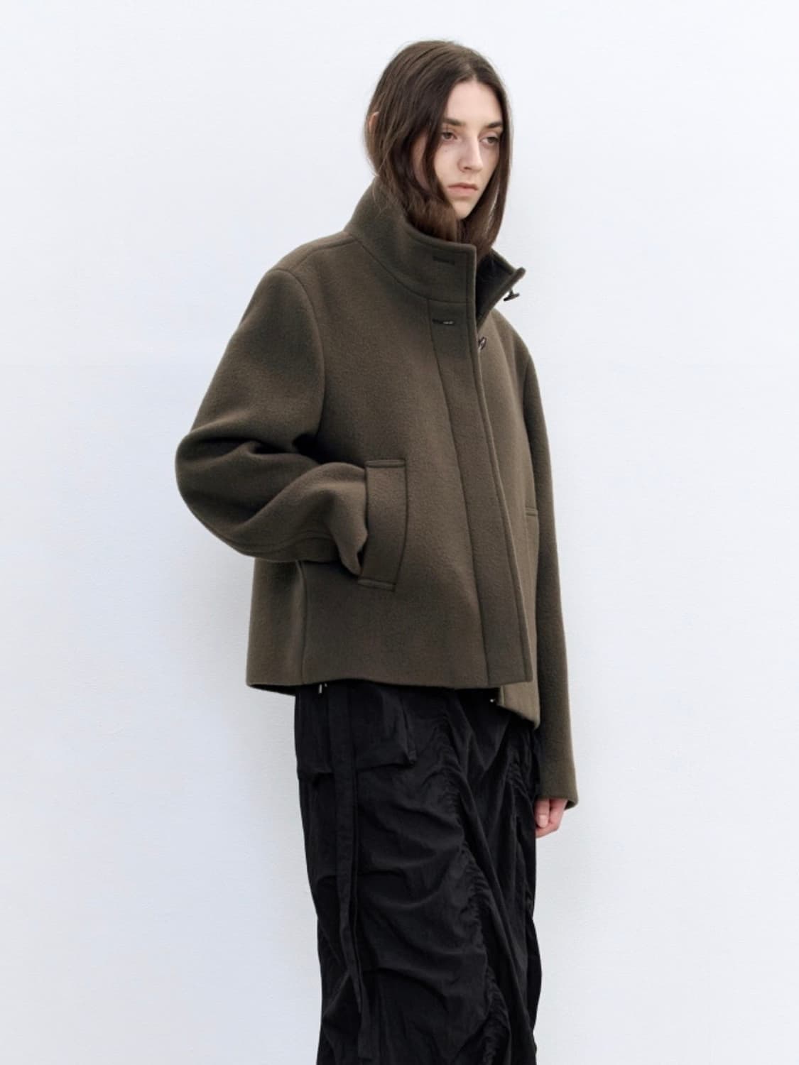 인사일런스우먼 하이넥 쇼트 코트 상품이미지1