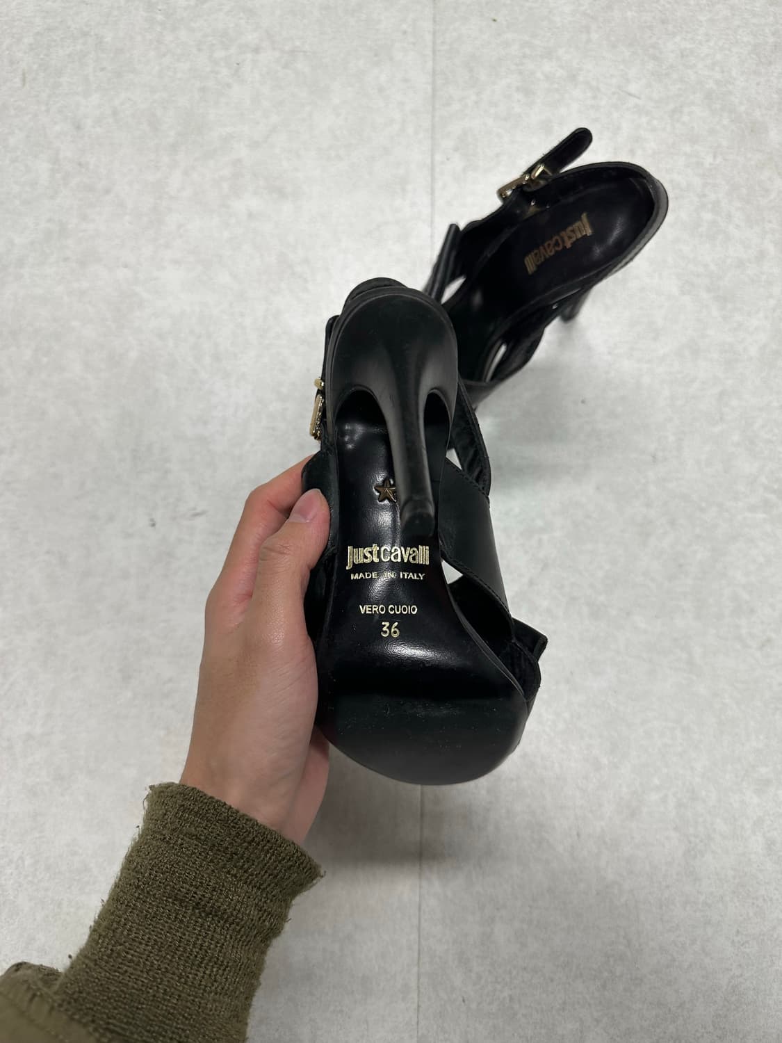 Just Cavalli 테슬 골드 스터드 힐 상품이미지3