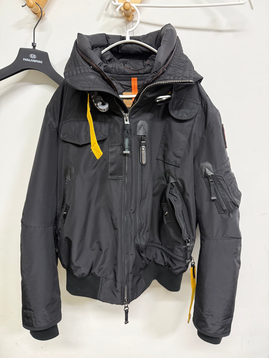 파라점퍼스고비 25FW 상품이미지1