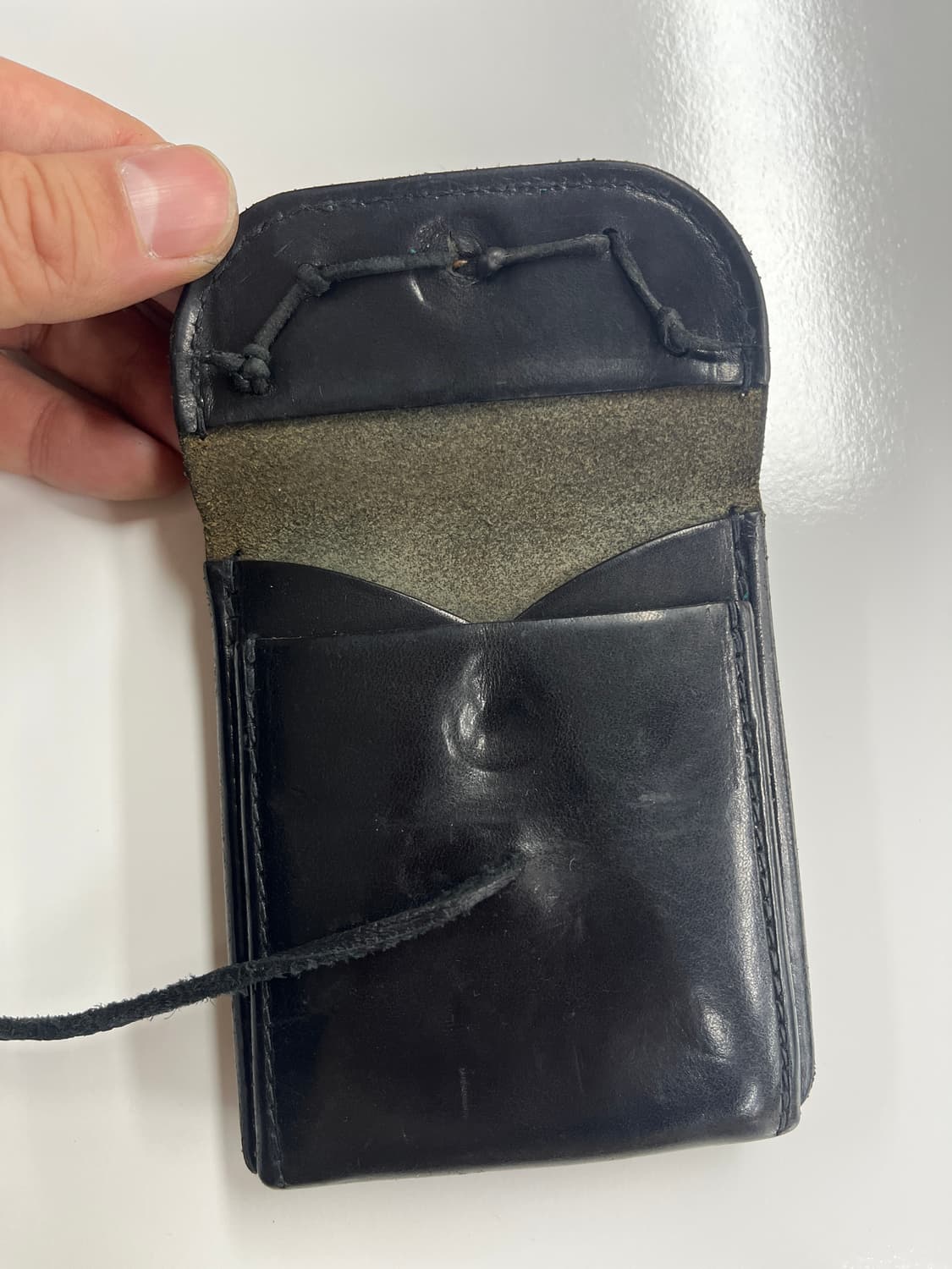 고로스 블랙 새들레더 5콘초 반지갑 상품이미지2