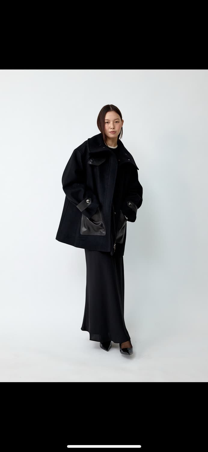 <2회 착용🖤> R2W 에버트 레더패치 하프코트 Ebert 상품이미지7