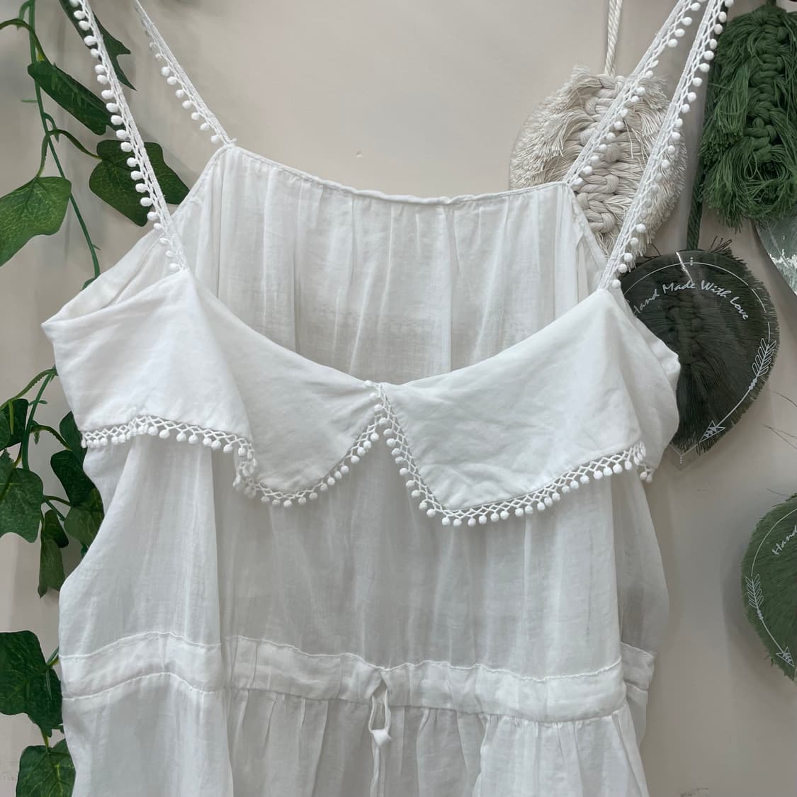 레이스 펀칭 허리 스트링 나시 슬리브리스 상품이미지2