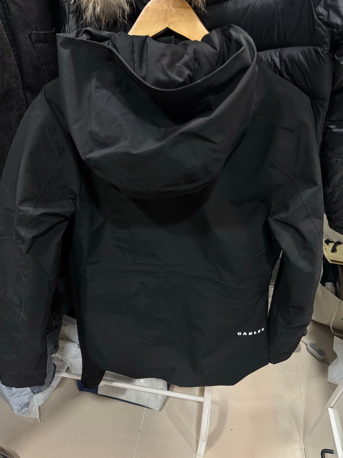 오클리 스키파카 패딩 판매합니다 (우먼즈) 상품이미지2