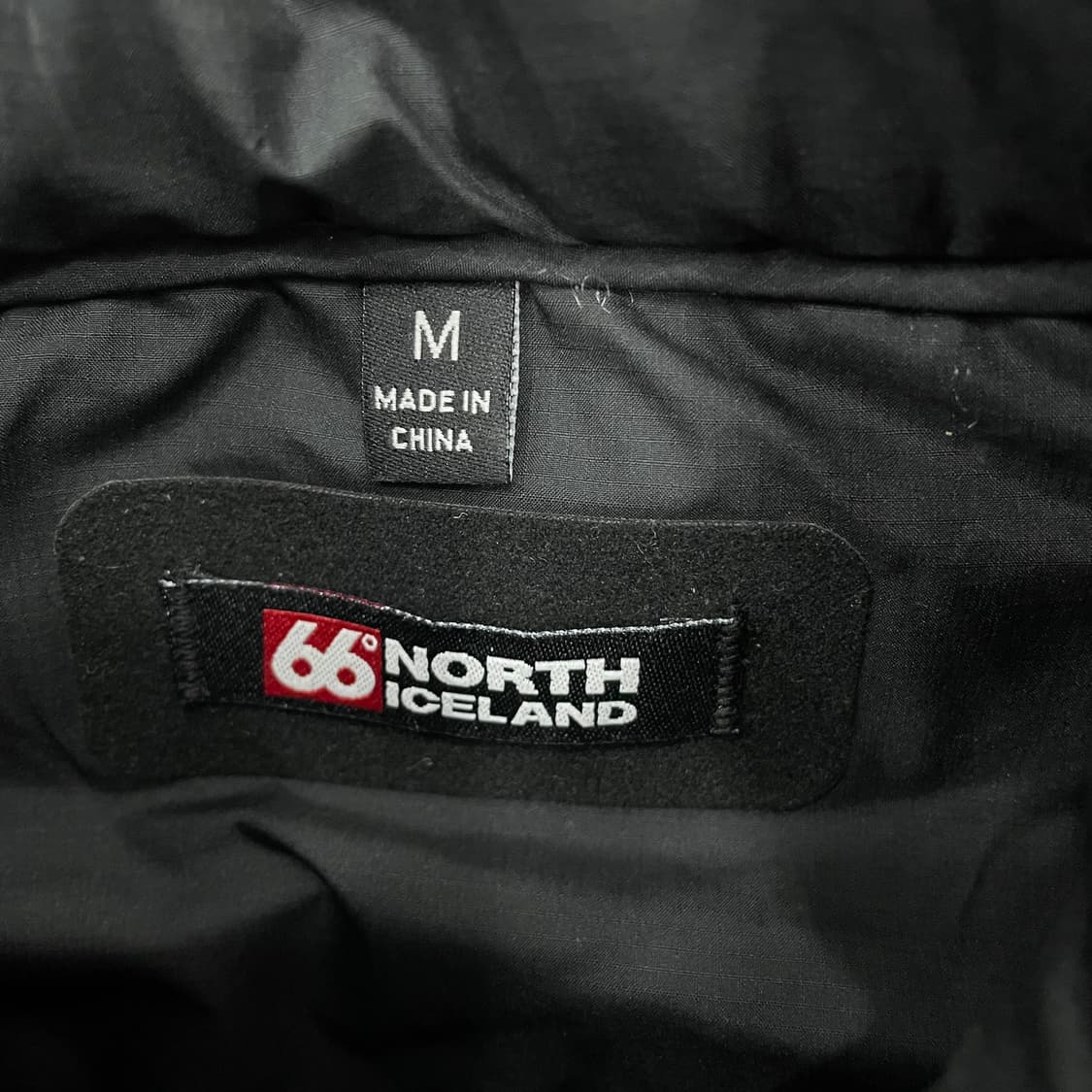 여성 66NORTH 블랙 베스트 상품이미지5