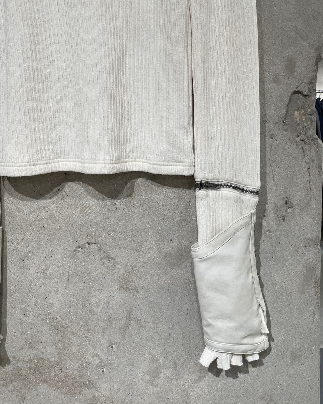 보니엔키예 아이보리 디테쳐블 지퍼 레더 탑 상품이미지5