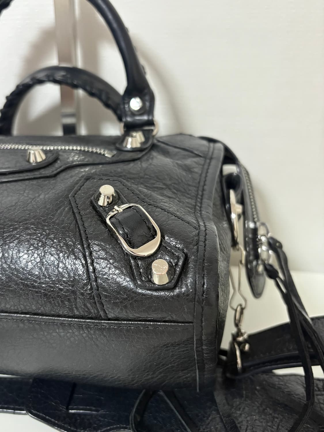 발렌시아가 모터백 미니 블랙 상품이미지3