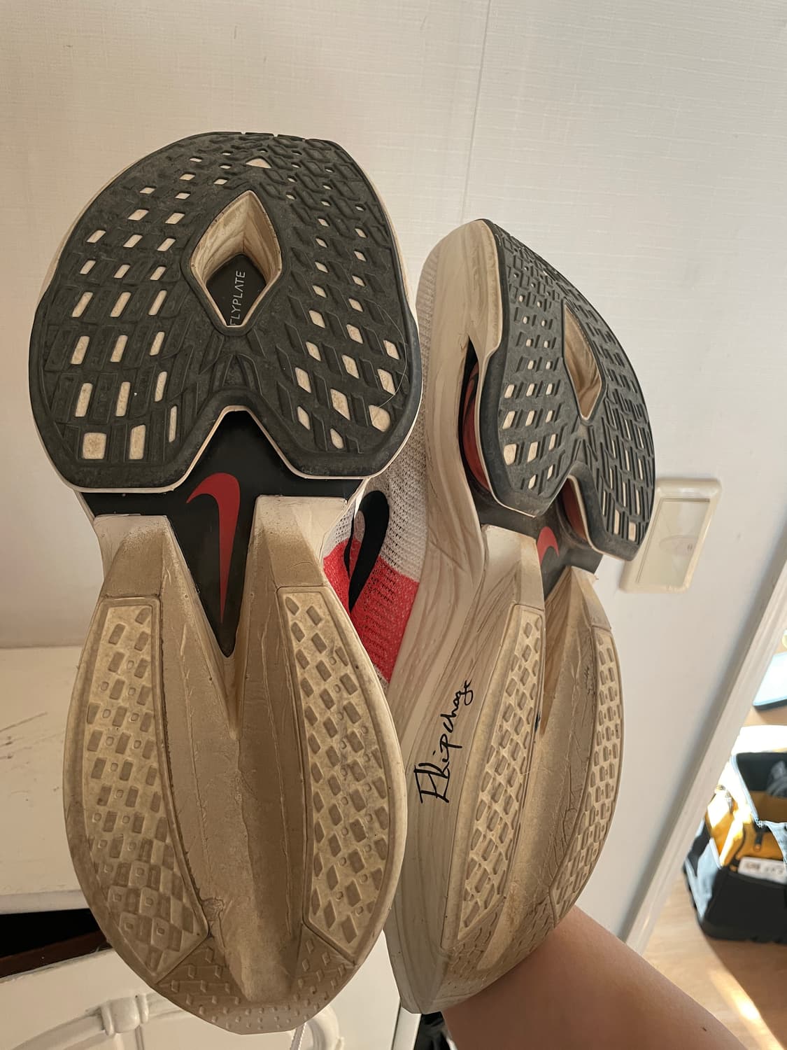 나이키 줌 에어 넥스트% 2 엘리우드 킵초계 상품이미지3