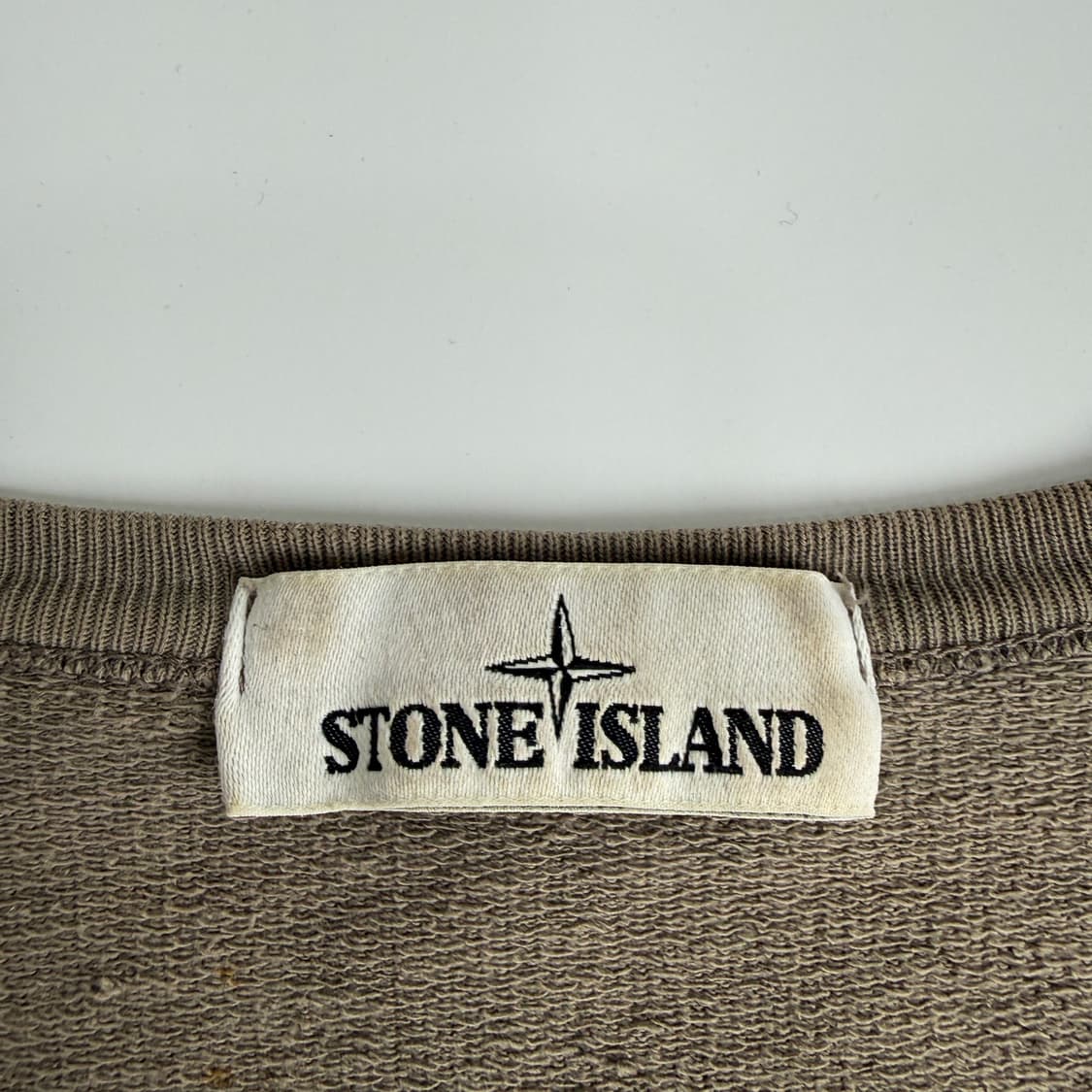 Stone island  스톤 아일랜드 올드이펙트 와펜 맨투맨  상품이미지5