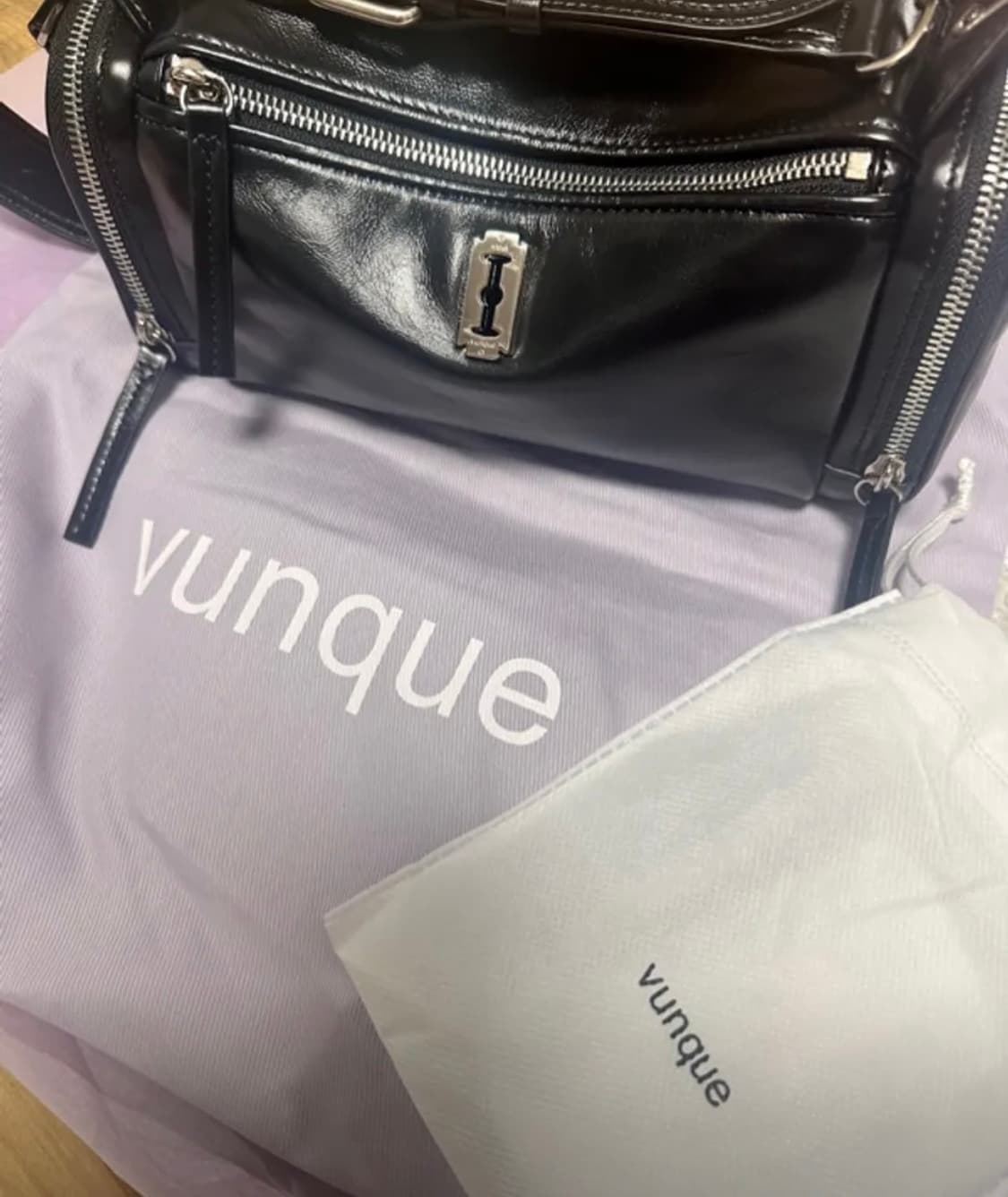 Perfec Multi Pocket Shoulder S Black 상품이미지7