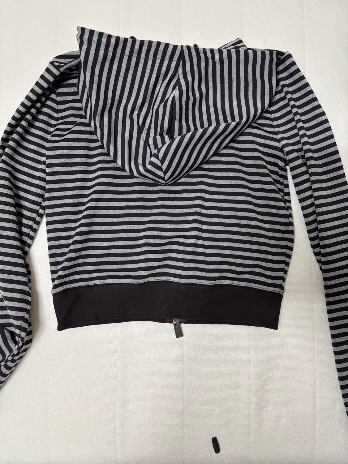 프렌다 STRIPE CROP HOOD ZIP-UP BROWN  상품이미지5