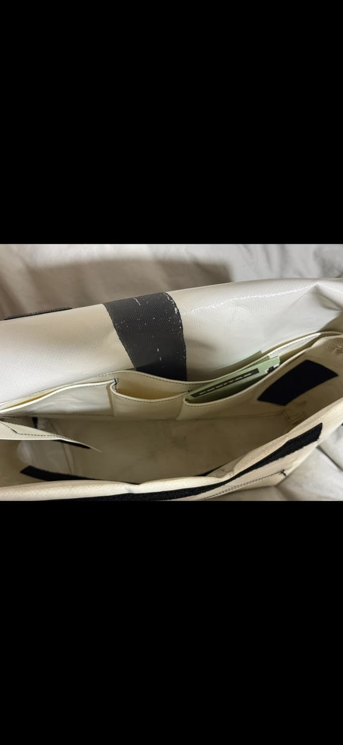 프라이탁 덱스터 흰검 민트텍o 실사용 1회 상품이미지4