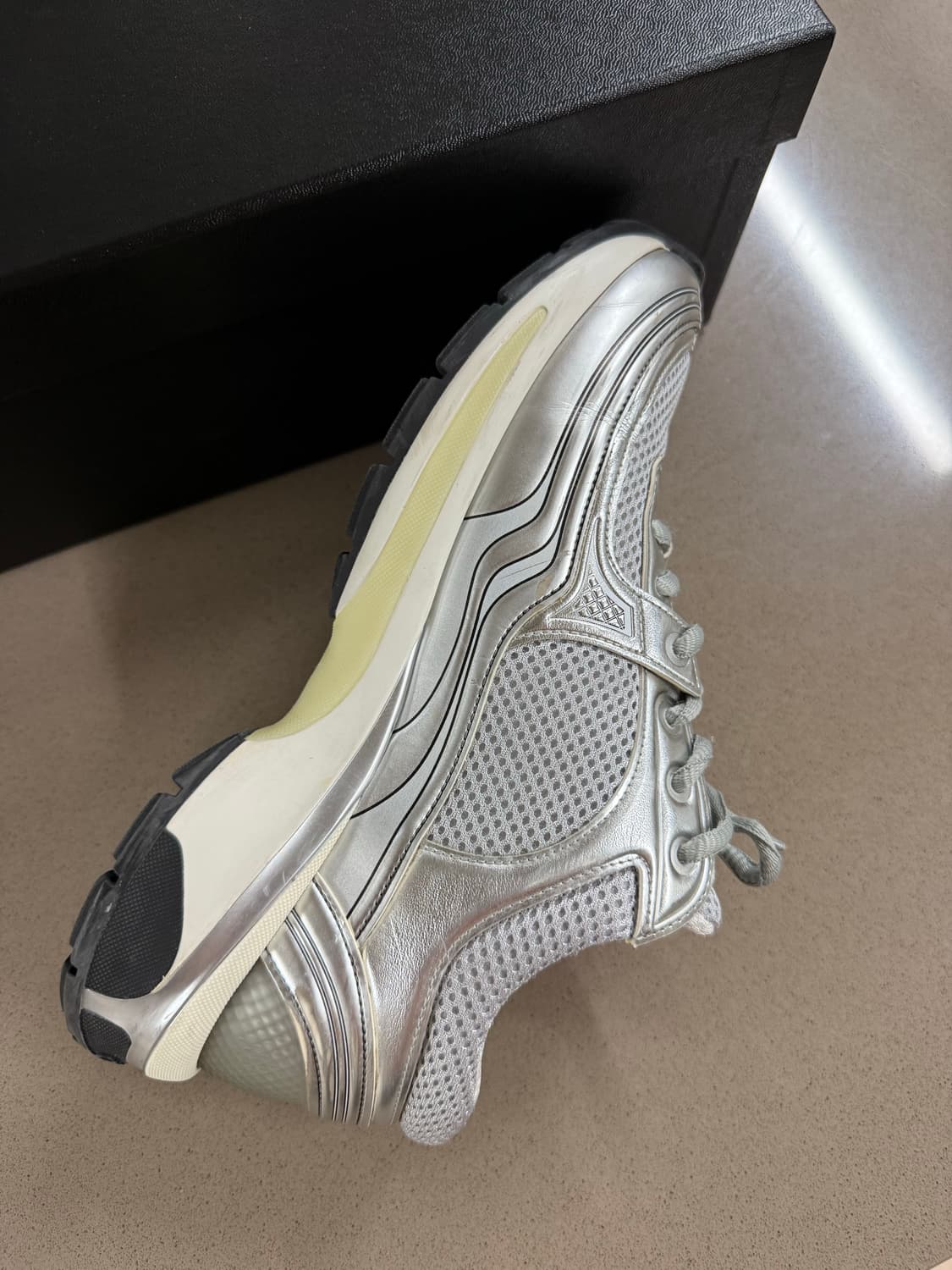 샤넬 샤식스 실버 37.5 사이즈  상품이미지8