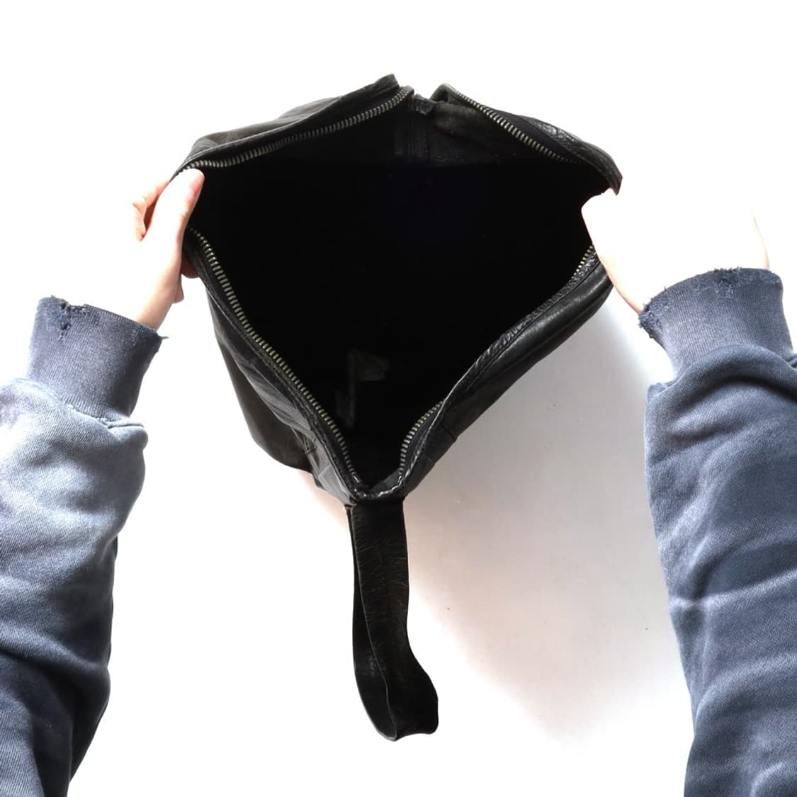 릭 오웬스 Rick Owens Kangaroo Leather bag 상품이미지3