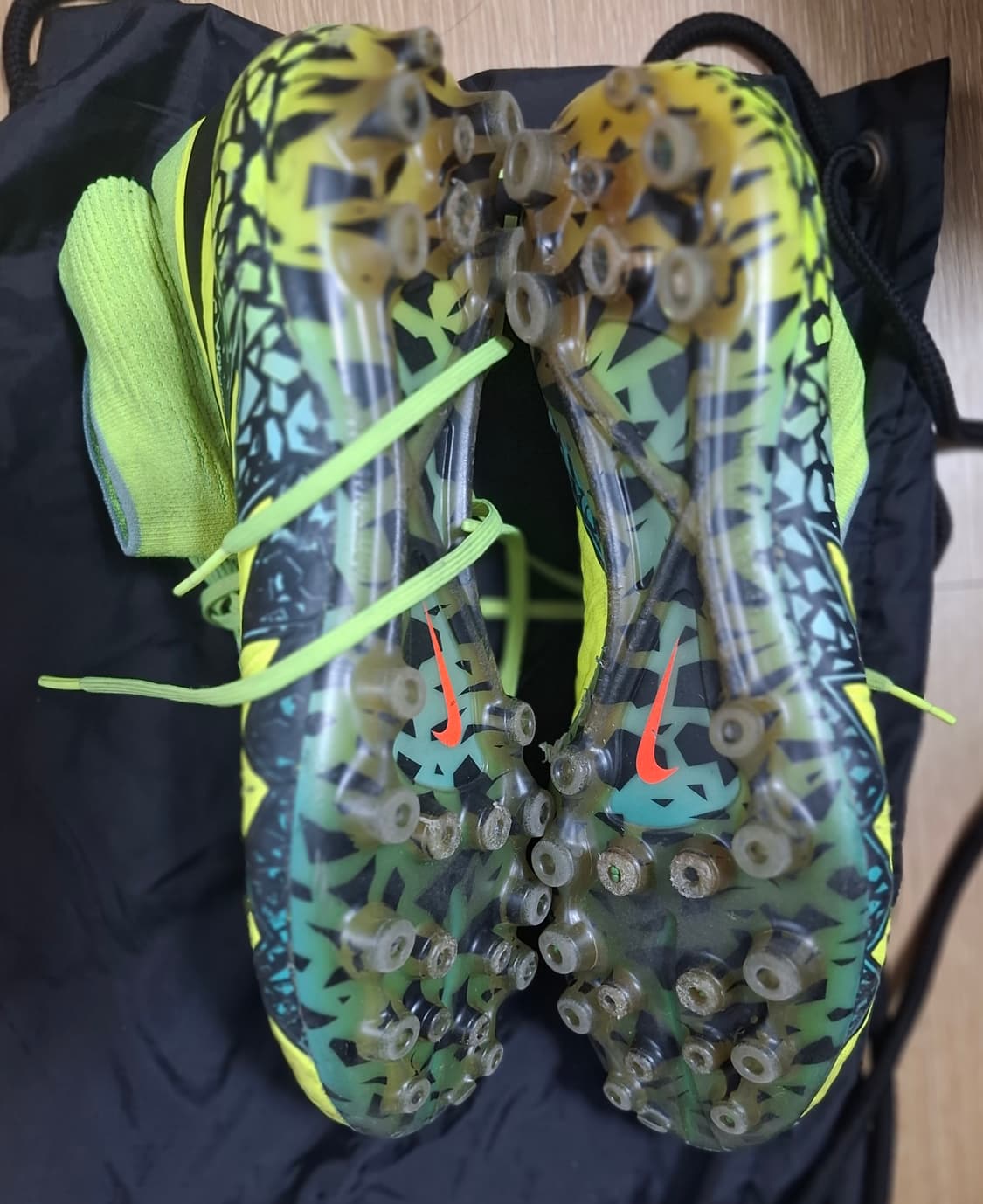 나이키 하이퍼베놈 팬텀 2 AG 축구화 상품이미지2