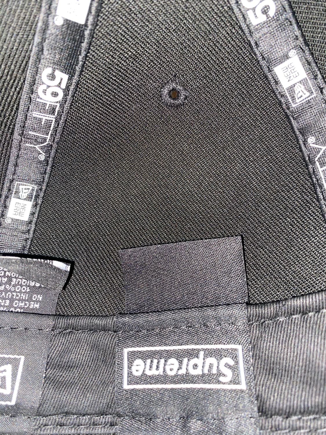 슈프림 본즈 박스로고 뉴에라 블랙 758/60.6cm 상품이미지4