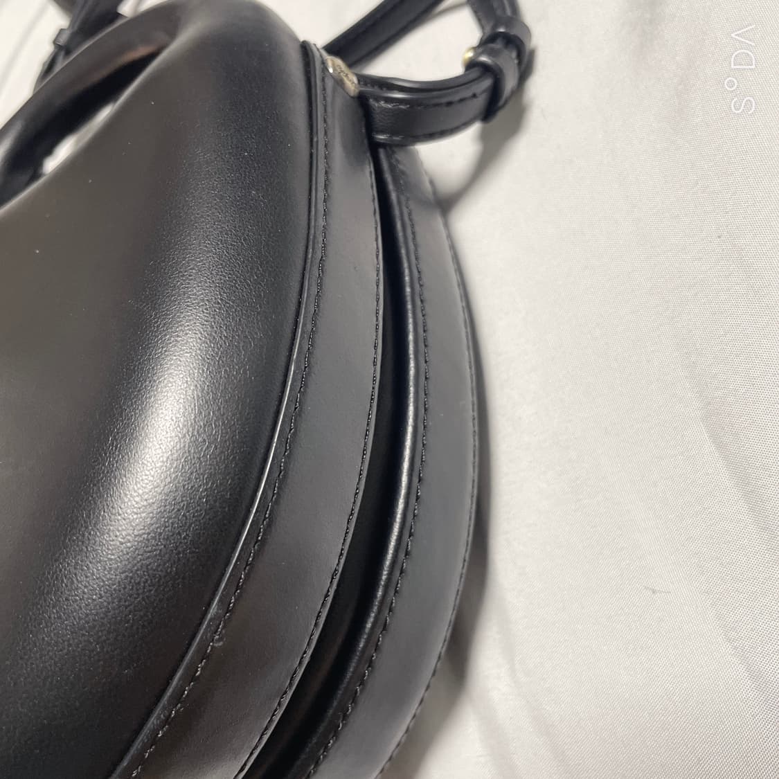 아카이브앱크 쉘 베이글 크로스백 블랙 상품이미지3