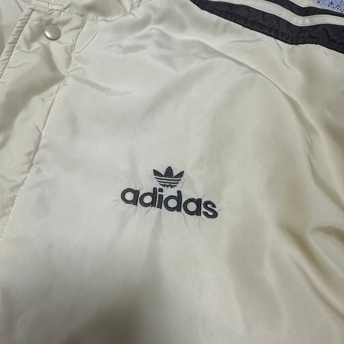 ✨ (바배) 아디다스 올드스쿨 초코바나나 누빔 경량 패딩 상품이미지7