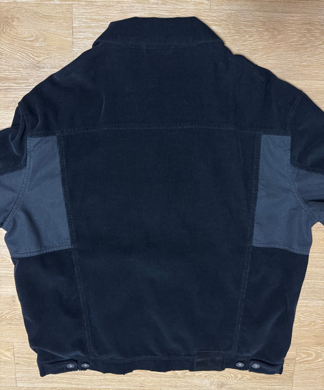 폴리테루 페이디드 트러커 자켓 코듀로이 블랙 (4) 상품이미지3