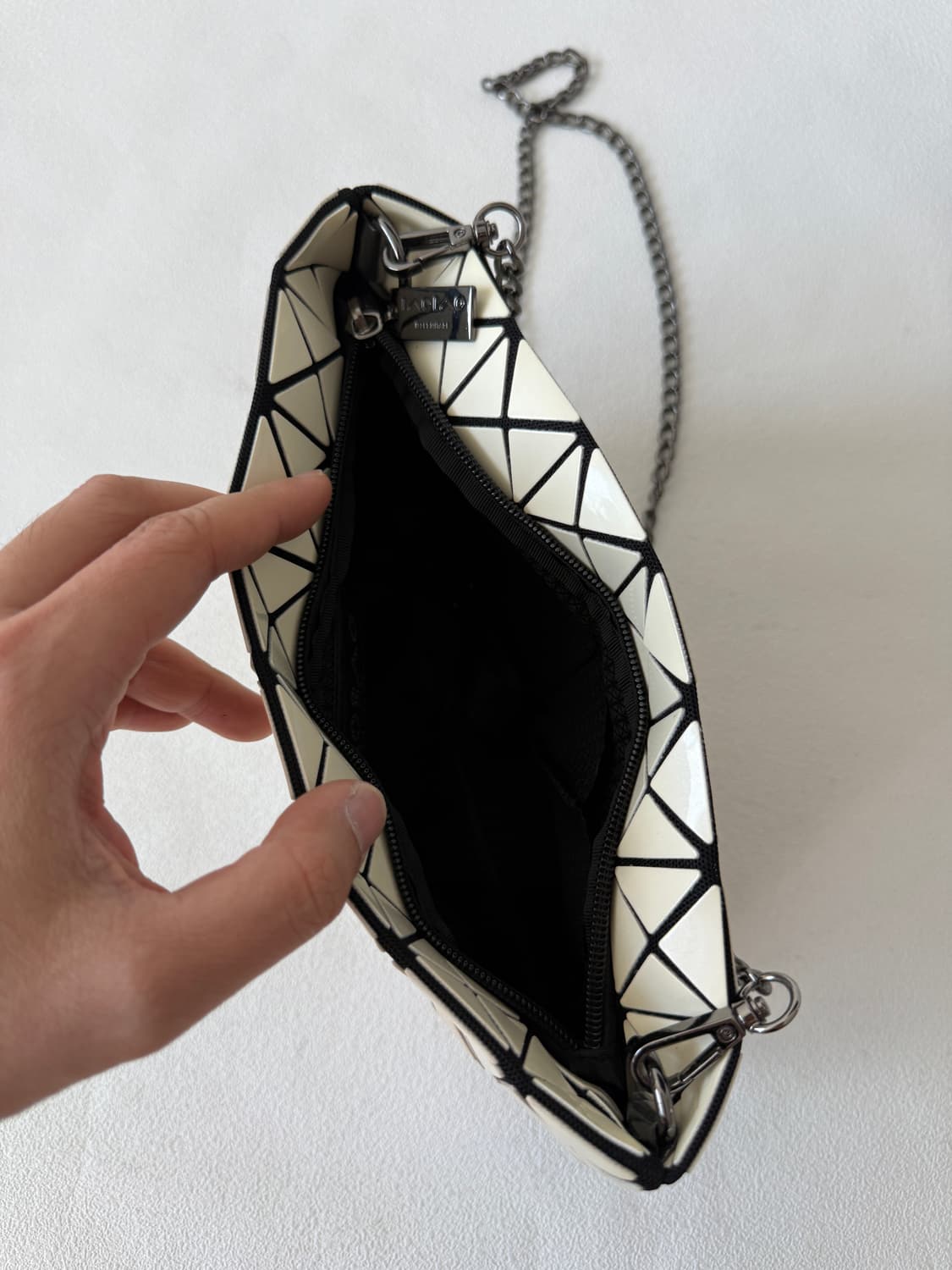 이세미야케(ISSEY MIYAKE) BAOBAO 체인숄더백(크로스 가능) 상품이미지5