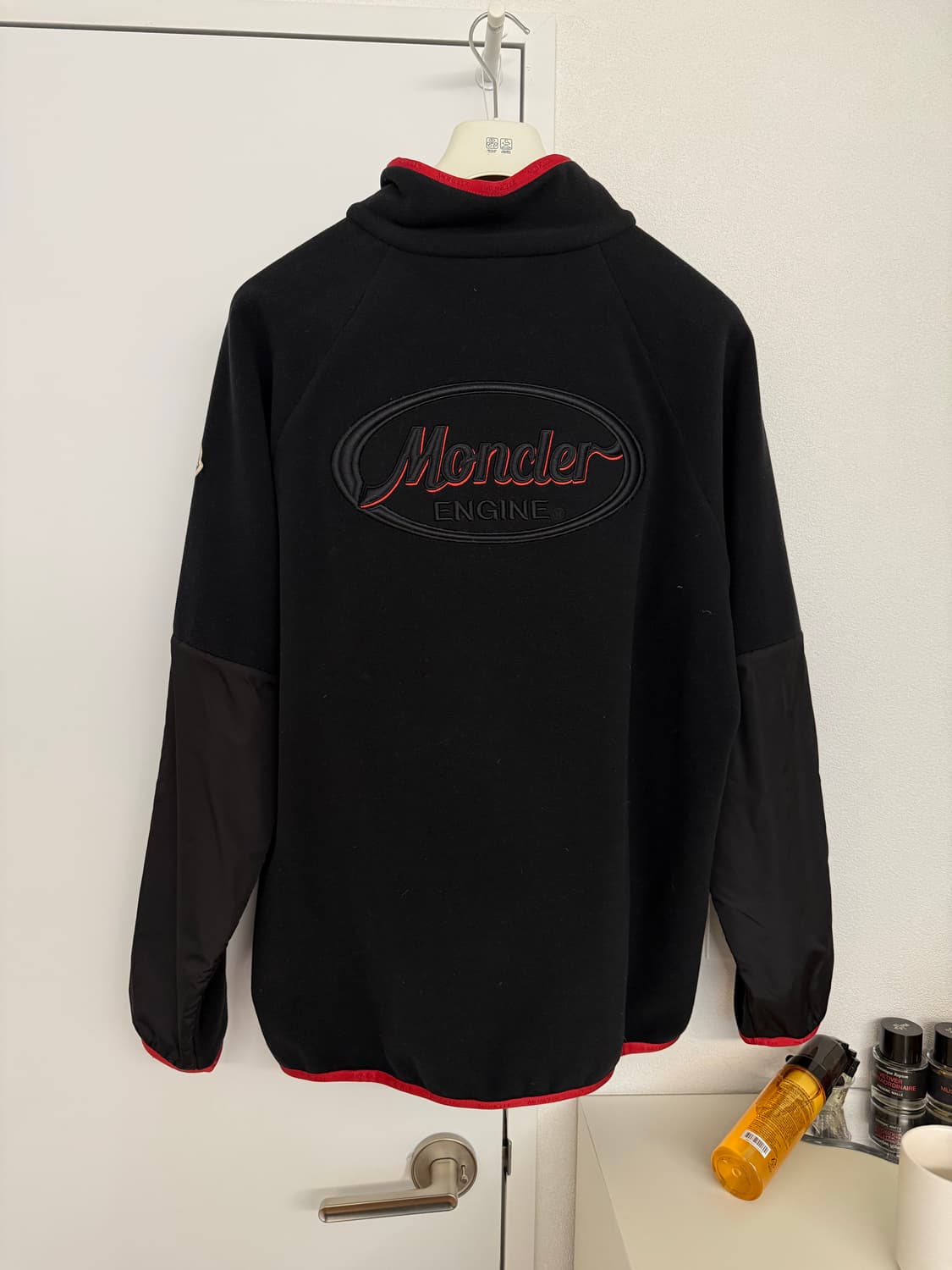 [110,XL] 몽클레어 국문택 블랙 플리스 집업 상품이미지4